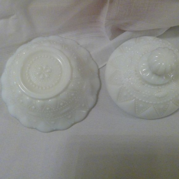 Vintage Milk Glass Covered Dish, Kemple Lace & Dewdrop...